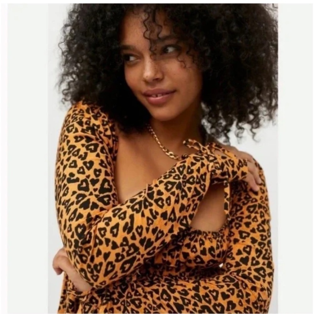 Urban Outfitters Ava Smocked Heart Leopard Print Blouse Size M